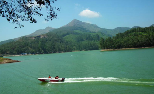 misty lake resorts munnar